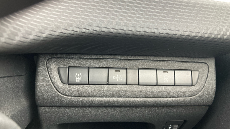 Peugeot 208 1.0 PureTech Access A/C 5dr Petrol Hatchback